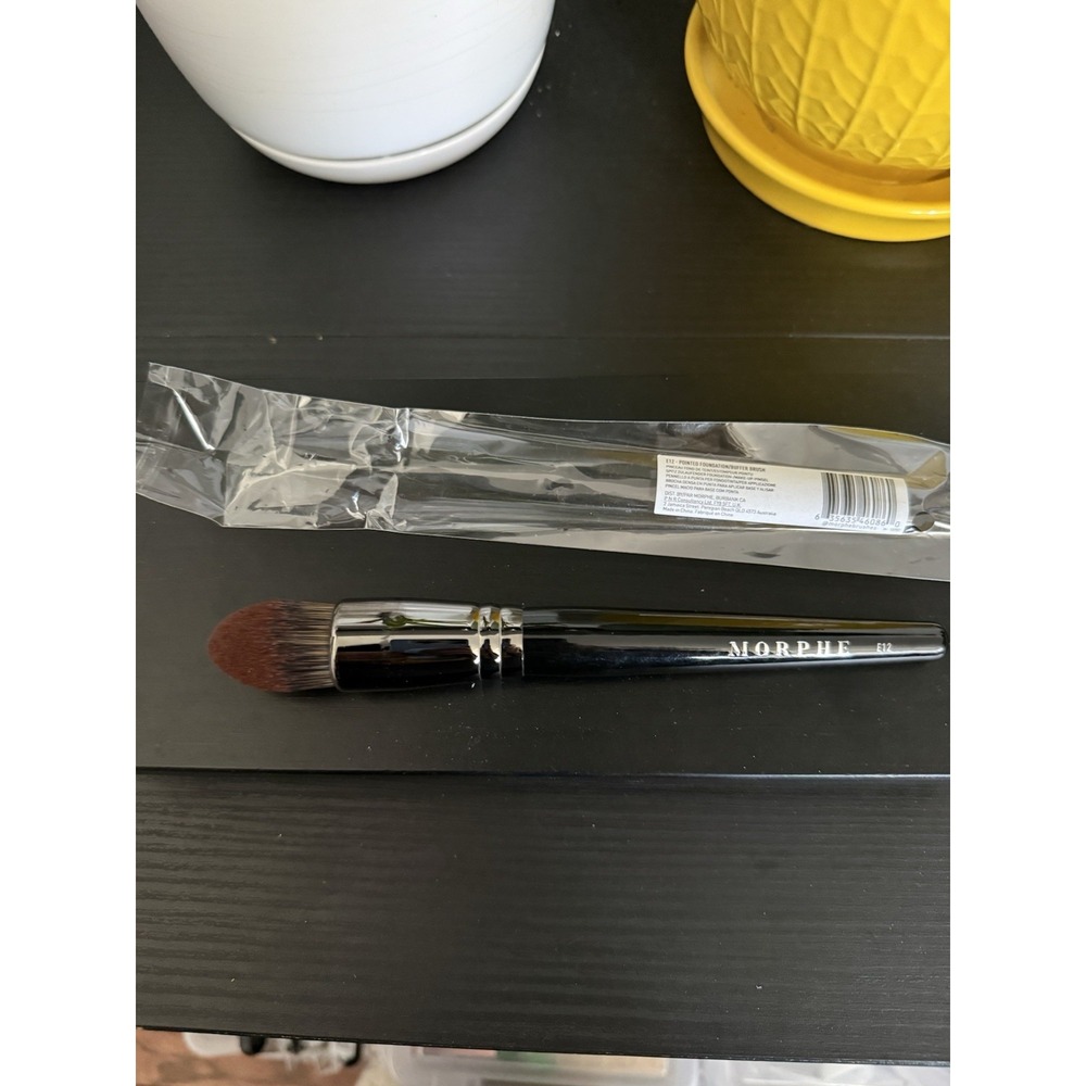 Morphe E12 Pointed Foundation Buffer Brush Brand New Sealed